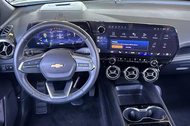2024 Chevrolet V Blazer eAWD 2LT