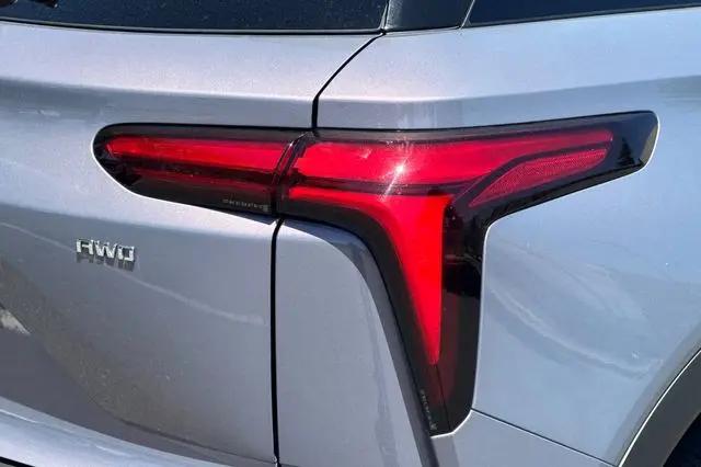 2024 Chevrolet V Blazer eAWD 2LT