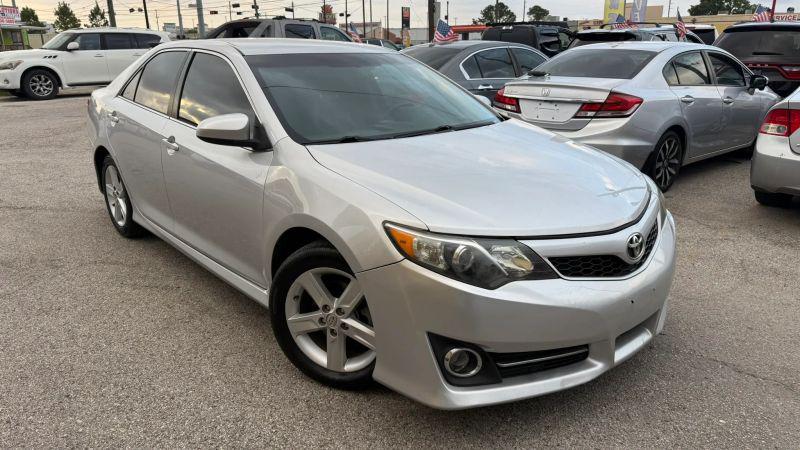 2014 Toyota Camry SE Sport