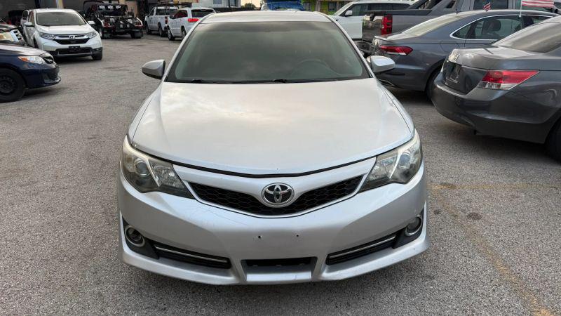2014 Toyota Camry SE Sport