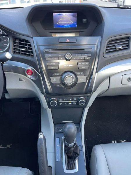 2017 Acura ILX AcuraWatch Plus Package