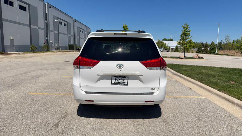 2014 Toyota Sienna Limited 7 Passenger
