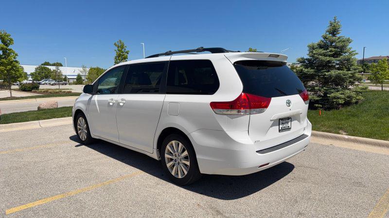 2014 Toyota Sienna Limited 7 Passenger