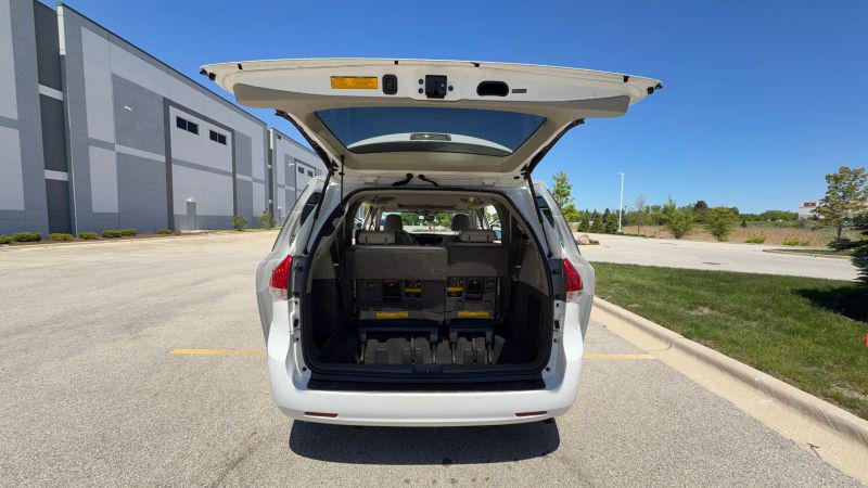 2014 Toyota Sienna Limited 7 Passenger