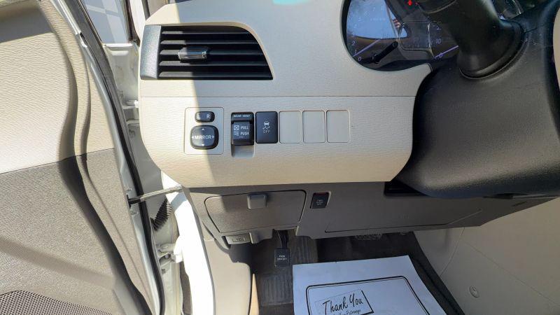 2014 Toyota Sienna Limited 7 Passenger