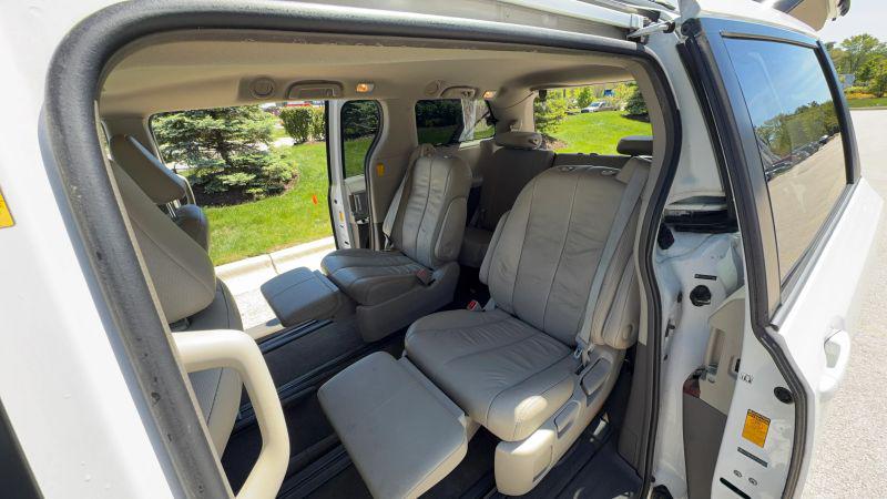 2014 Toyota Sienna Limited 7 Passenger