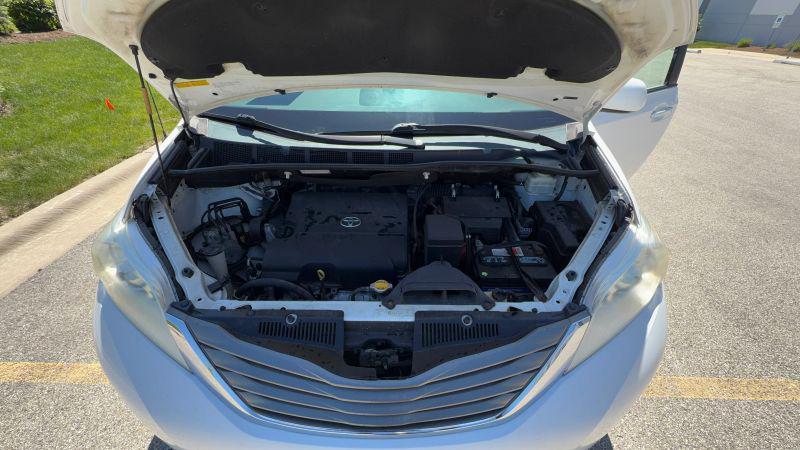 2014 Toyota Sienna Limited 7 Passenger
