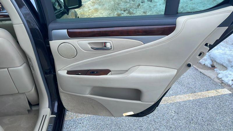 2016 Lexus LS 460 460