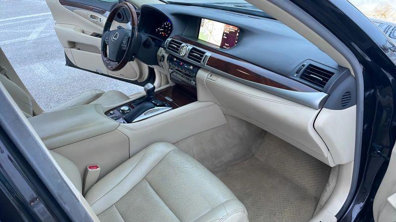 2016 Lexus LS 460 460
