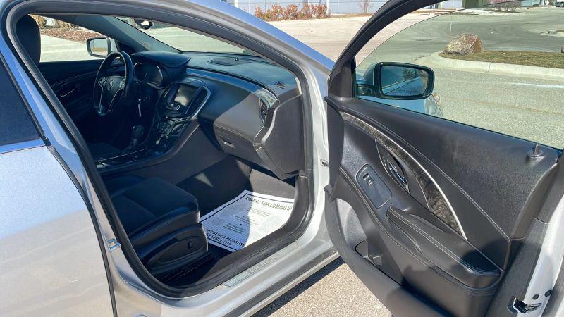 2016 Buick LaCrosse Base