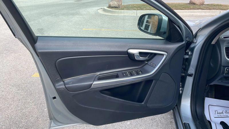 2017 Volvo S60 T5 Dynamic