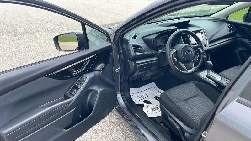 2019 Subaru Impreza 2.0i