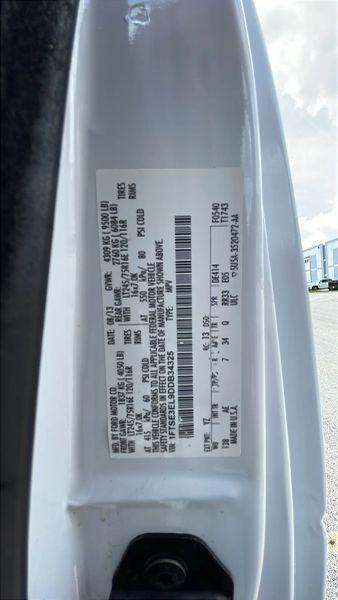 2013 Ford E-350 Super Duty Commercial