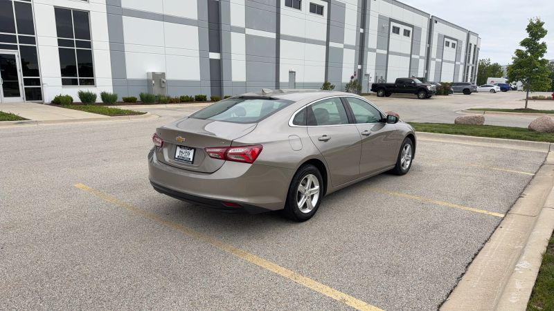 2022 Chevrolet Malibu FWD LT