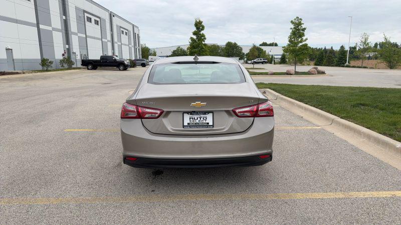 2022 Chevrolet Malibu FWD LT