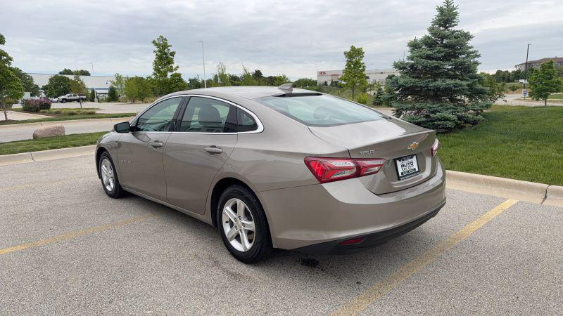 2022 Chevrolet Malibu FWD LT