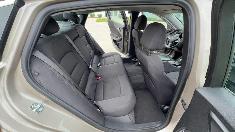 2022 Chevrolet Malibu FWD LT