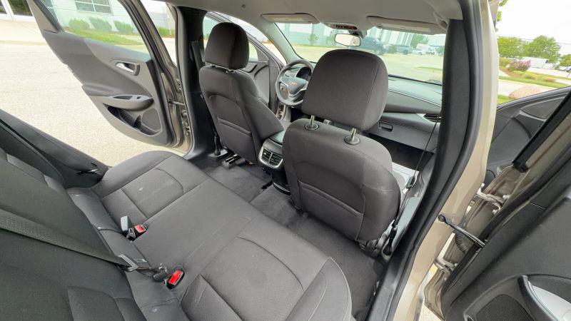 2022 Chevrolet Malibu FWD LT