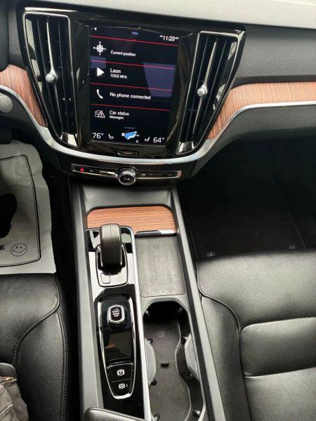 2022 Volvo S60 B5 Inscription