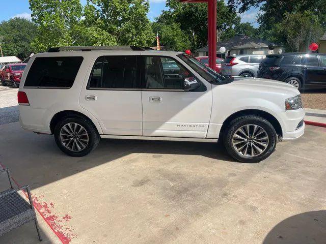 2016 Lincoln Navigator Select