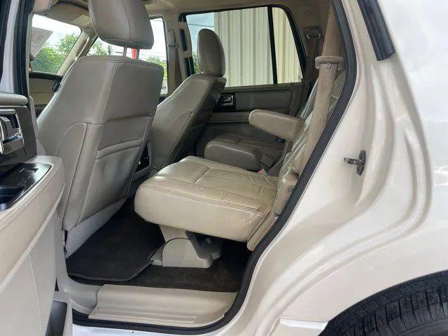 2016 Lincoln Navigator Select
