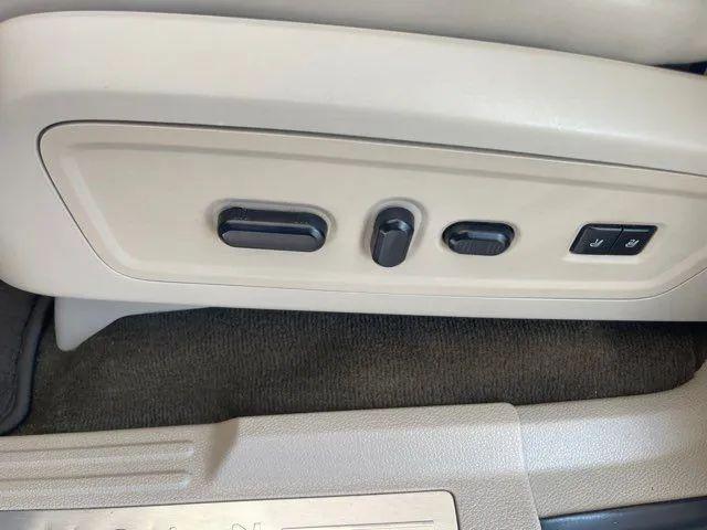 2016 Lincoln Navigator Select