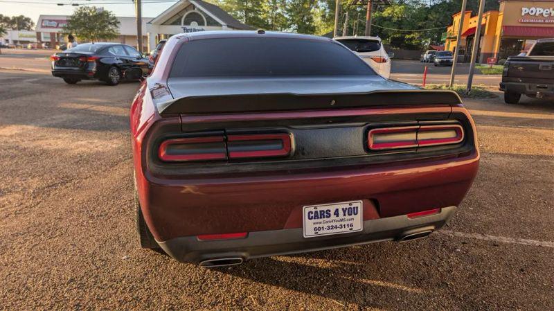 2019 Dodge Challenger SXT