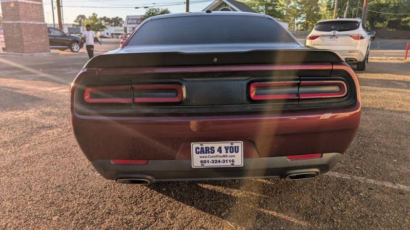 2019 Dodge Challenger SXT