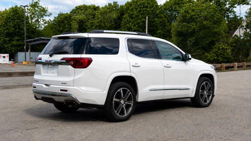 2017 GMC Acadia Denali