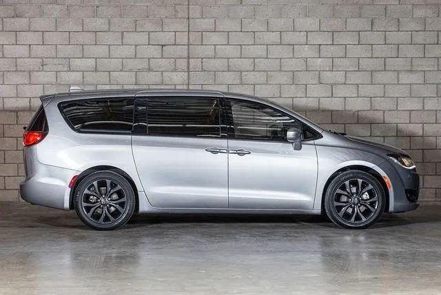 2018 Chrysler Pacifica Touring Plus