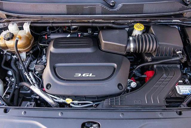 2018 Chrysler Pacifica Touring Plus