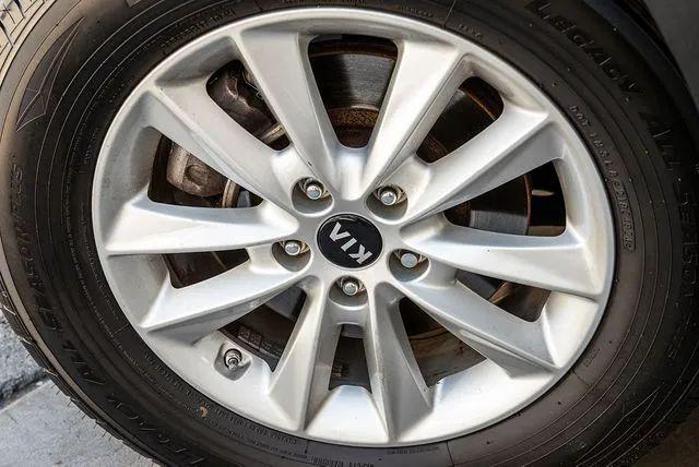 2019 Kia Sorento 2.4L L