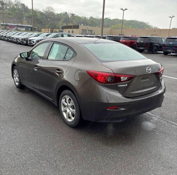 2016 Mazda Mazda3 i Sport
