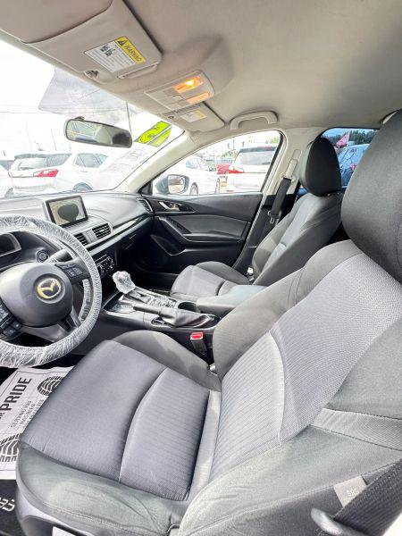 2015 Mazda Mazda3 i Sport