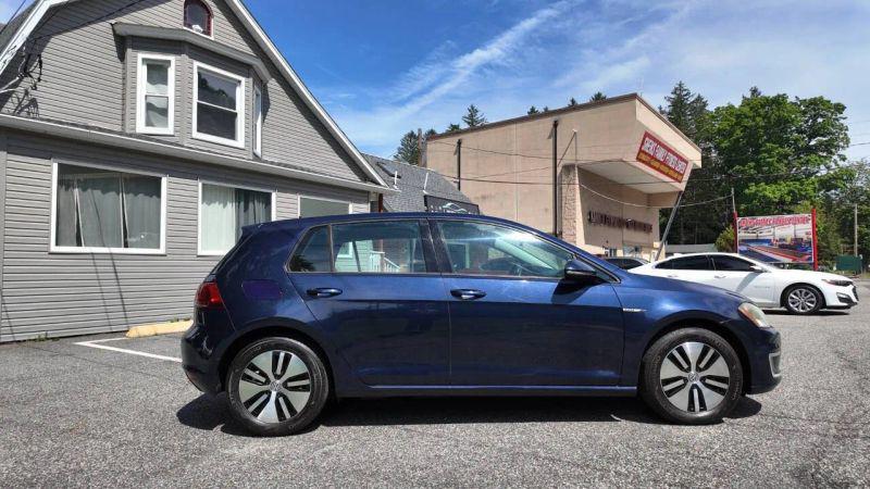 2016 Volkswagen e-Golf SE