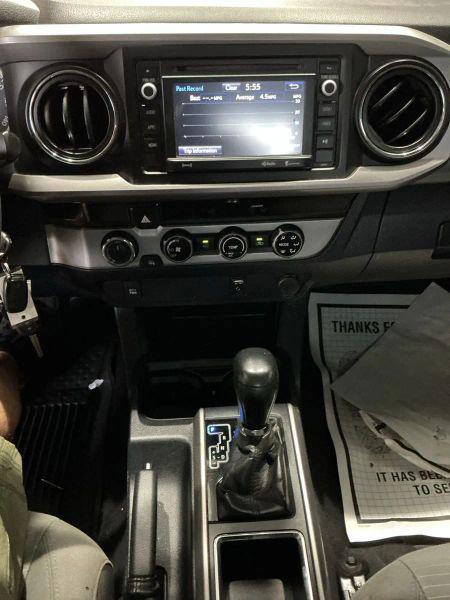 2017 Toyota Tacoma SR5 V6