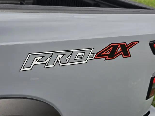2025 Nissan Frontier Crew Cab Long Bed PRO-4X 4x4