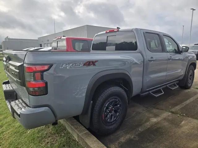 2025 Nissan Frontier Crew Cab Long Bed PRO-4X 4x4