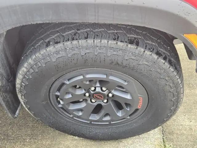 2025 Nissan Frontier Crew Cab PRO-4X 4x4