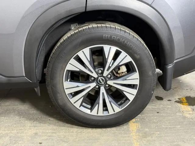2022 Nissan Rogue SV FWD