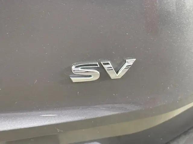 2022 Nissan Rogue SV FWD