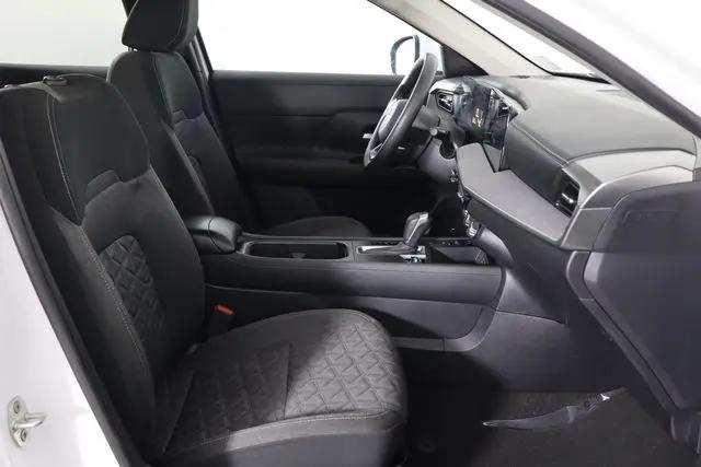 2025 Nissan Kicks SV FWD