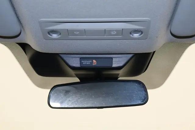 2025 Nissan Kicks SV FWD