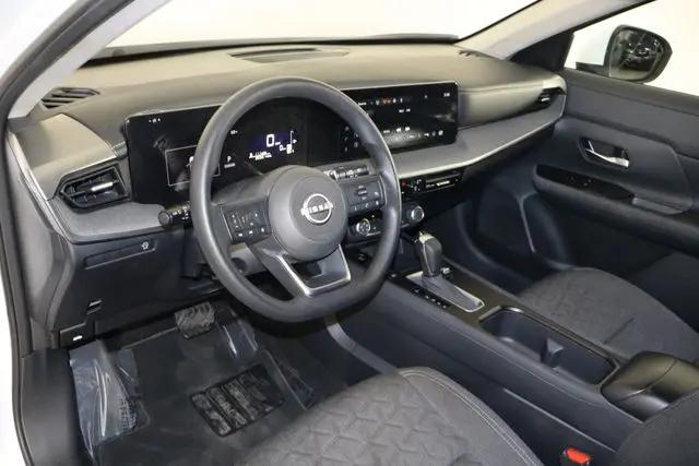 2025 Nissan Kicks SV FWD