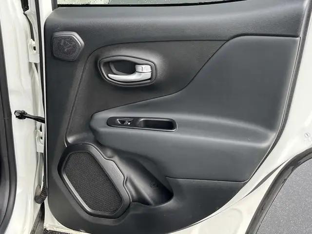 2023 Jeep Renegade Latitude 4x4