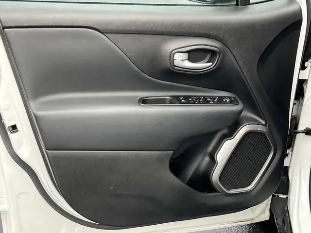 2023 Jeep Renegade Latitude 4x4