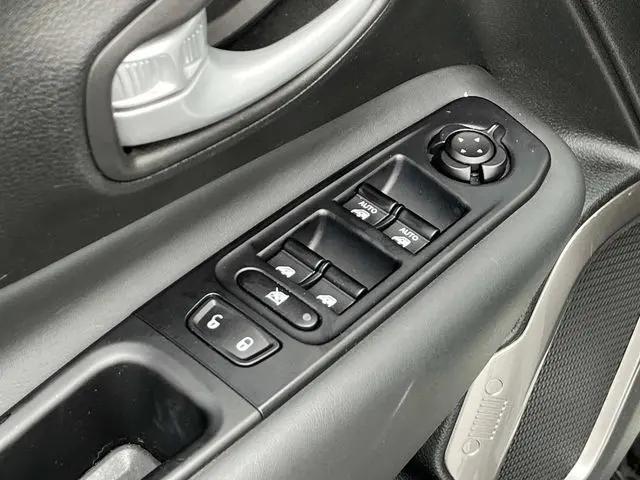 2023 Jeep Renegade Latitude 4x4