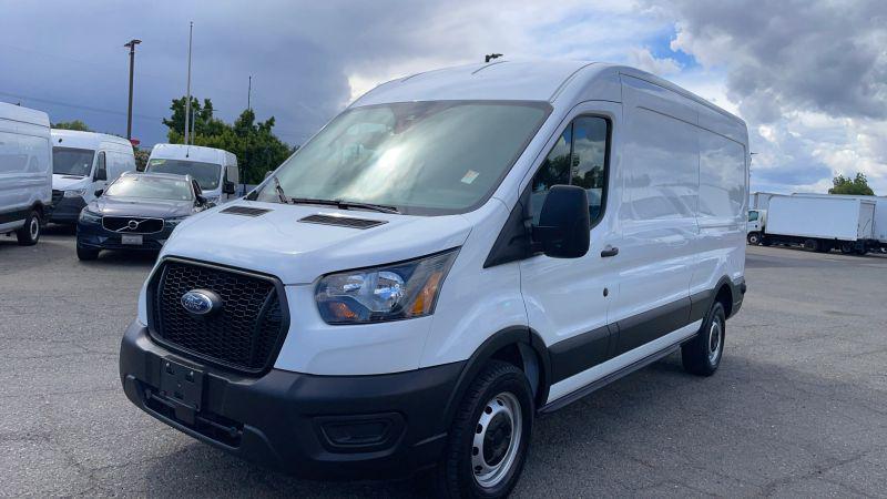 2024 Ford Transit Cargo Van Medium Roof w/LWB