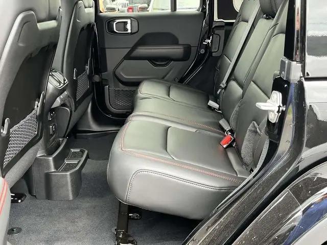 2026 Jeep Wrangler 4-Door Recon 4x4
