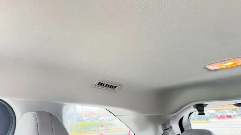 2022 Toyota Sienna LE